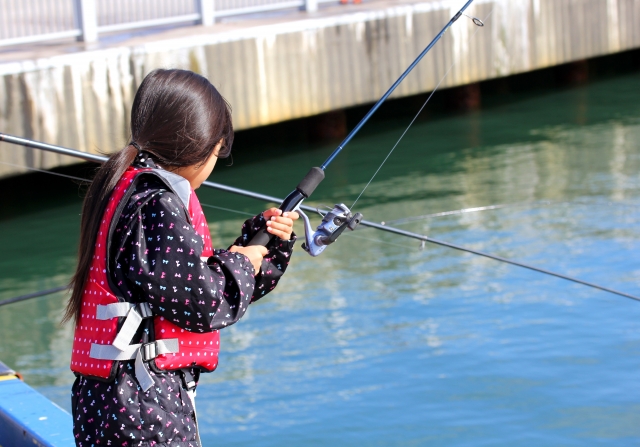 子供と一緒に海上釣り堀にお出かけしよう 料金や注意点を解説 公式 釣堀紀州 和歌山 有田郡広川町の海上釣堀 釣り堀 紀州 子供と一緒に海上釣り堀にお出かけしよう 料金や注意点を解説 公式 釣堀紀州 和歌山 有田郡広川町の海上釣堀 釣り堀 紀州