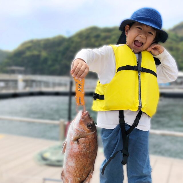 ファミリーで釣りをするなら海上釣堀がおすすめ 公式 釣堀紀州 和歌山 有田郡広川町の海上釣堀 釣り堀 紀州